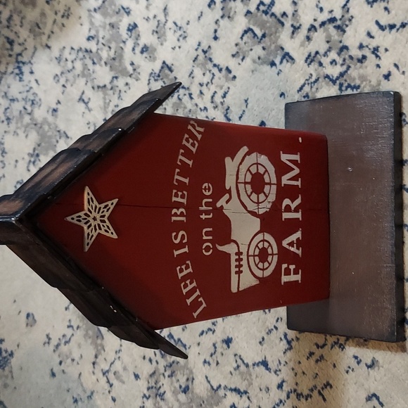 Handmade wooden decor. - Picture 2 of 3